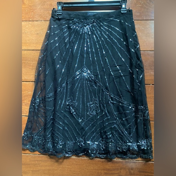 Silk and sequin embroidered layered flapper-style midi skirt - Picture 2 of 16